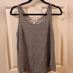 Old navy black and daisy print tank size medium
